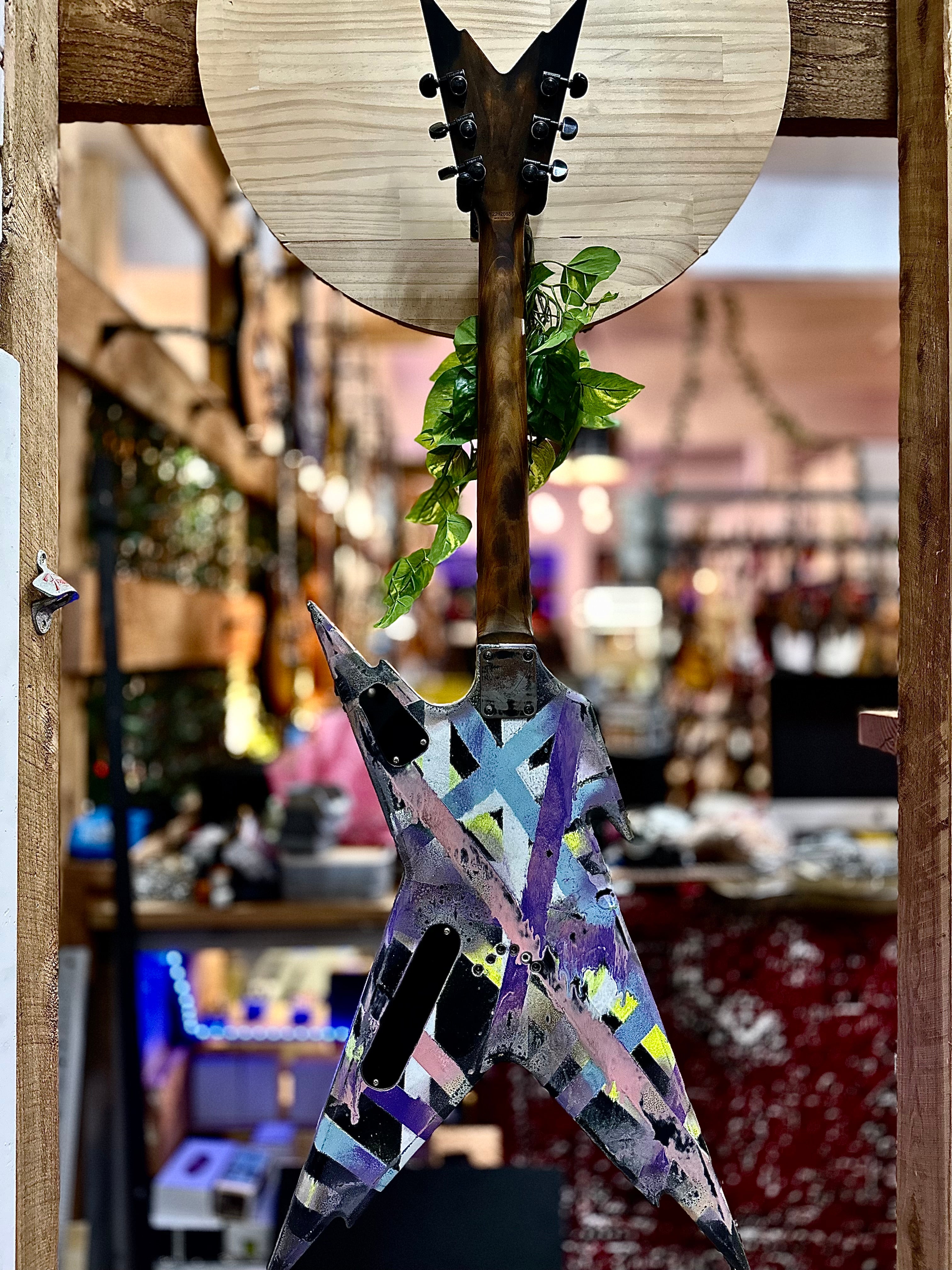 Dean | Leadbetter Rabid Dog Relic | Razorback X Custom | EVH on ACID relic’d finish Dean | Leadbetter Rabid Dog Relic | Razorback X Custom | EVH on ACID relic’d finish